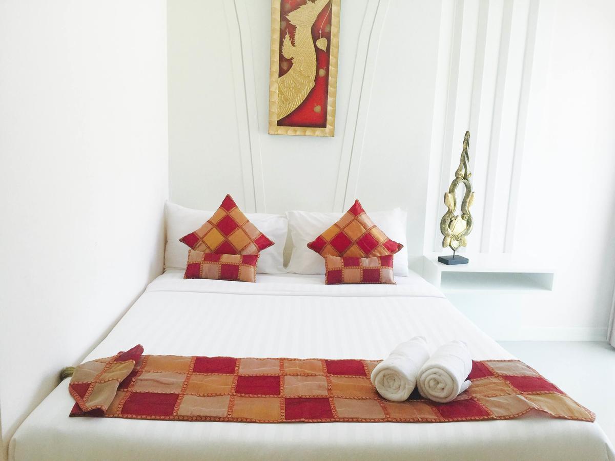 J Sweet Dream Boutique Hotel Phuket Patong Buitenkant foto