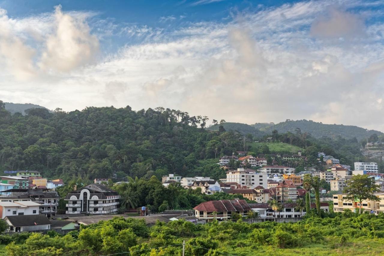 J Sweet Dream Boutique Hotel Phuket Patong Buitenkant foto